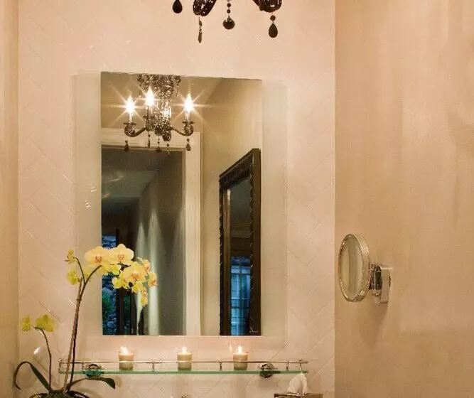 اتاق لوکس, Yountville