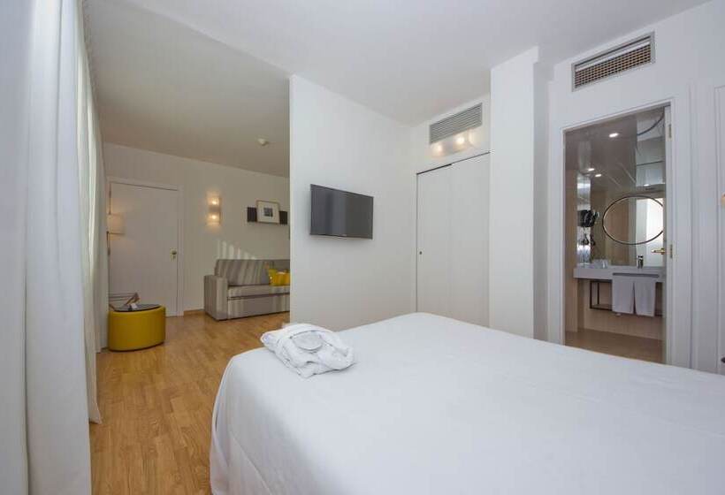 Семейный Номер, Aparthotel Atenea Valles