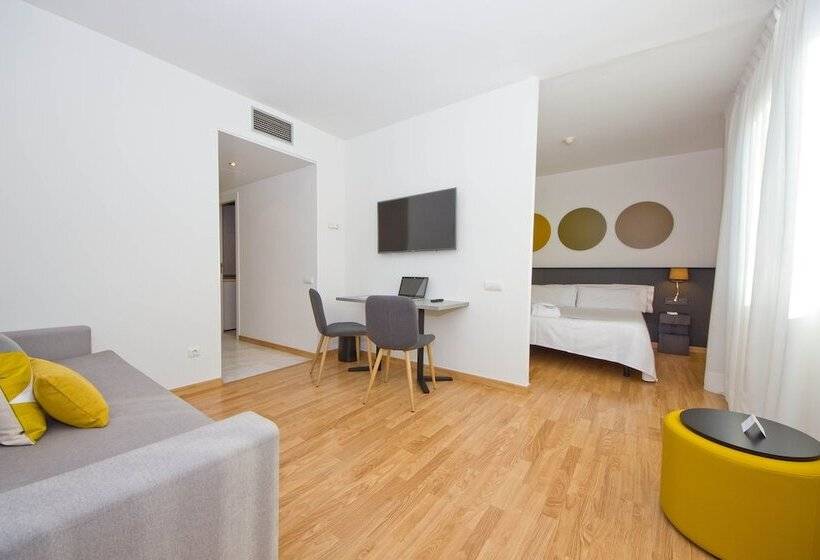 Пятиместный Стандартный Номер, Aparthotel Atenea Valles
