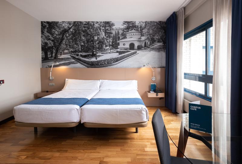 استودیوی استاندارد, Aparthotel Campus