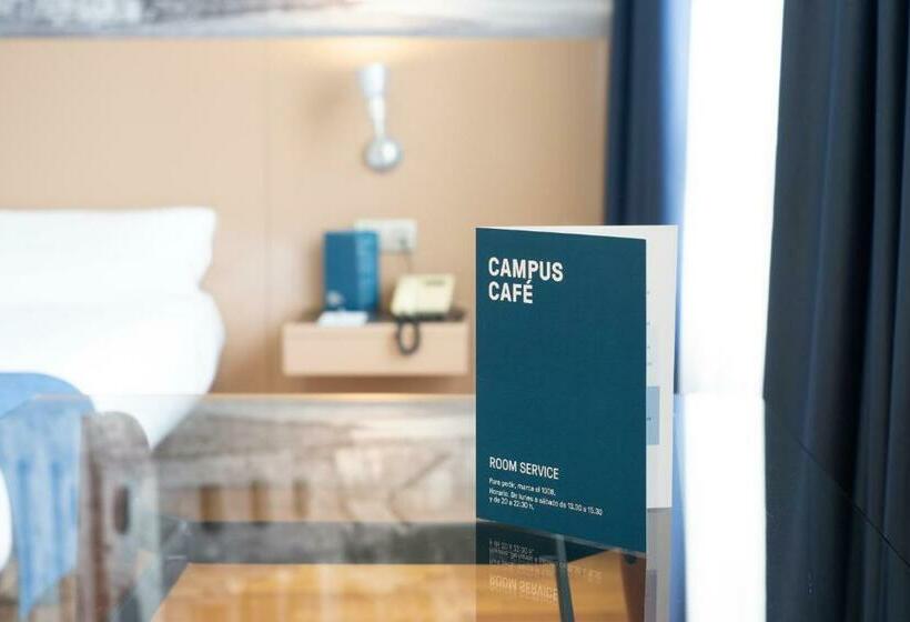 استودیوی استاندارد, Aparthotel Campus