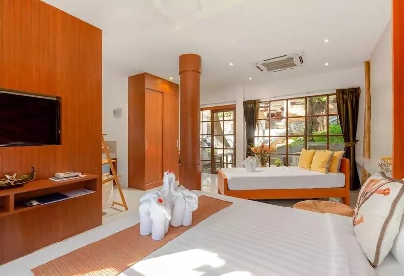 بانگلوی لوکس, Club Bamboo Boutique Patong Beach Resort