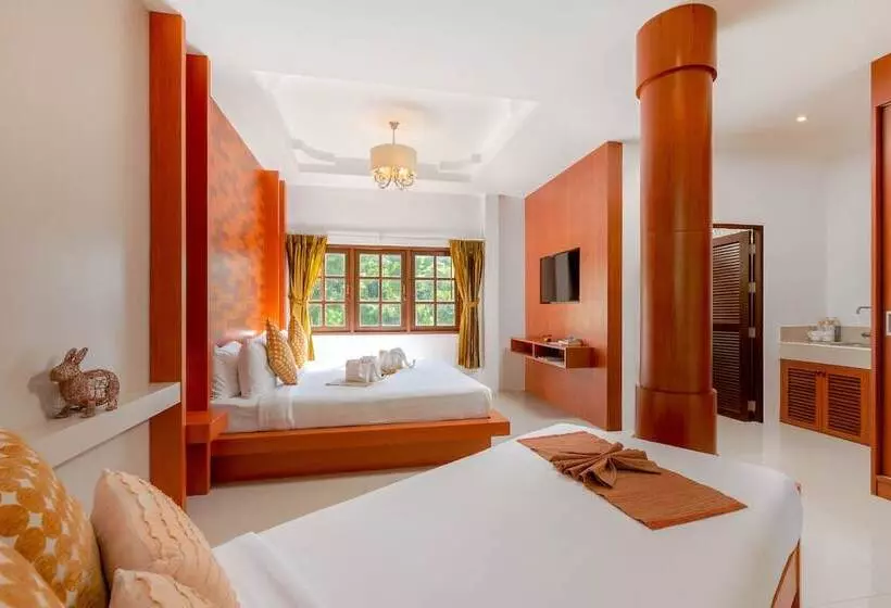 بانگلوی لوکس, Club Bamboo Boutique Patong Beach Resort