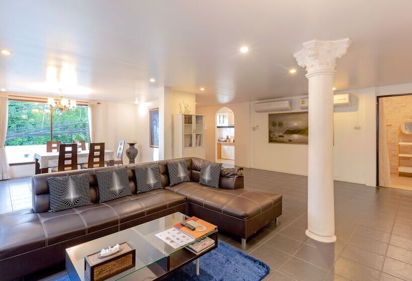 Вилла 3 Спальни с Бассейном, Club Bamboo Boutique Patong Beach Resort