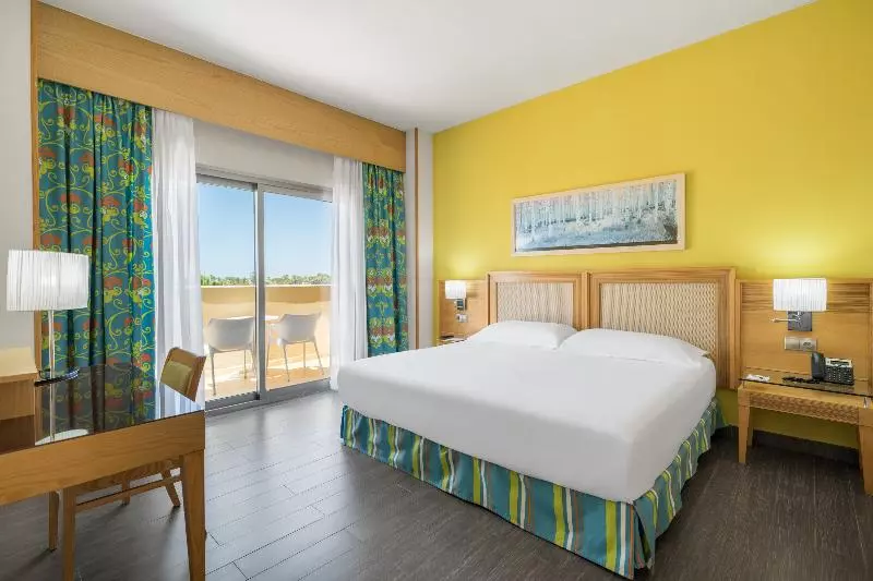 اتاق سوپریور, Club Bamboo Boutique Patong Beach Resort