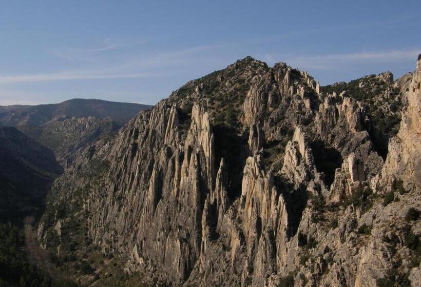 חדר משפחתי, De La Trucha