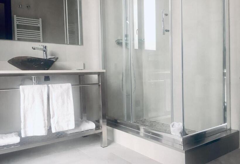 חדר משפחתי, De La Trucha