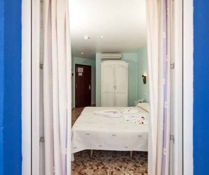 标准间带阳台, Margaritas 21 Rooms