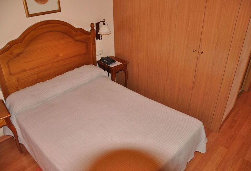 スタンダードルーム, Hostal Tafalla