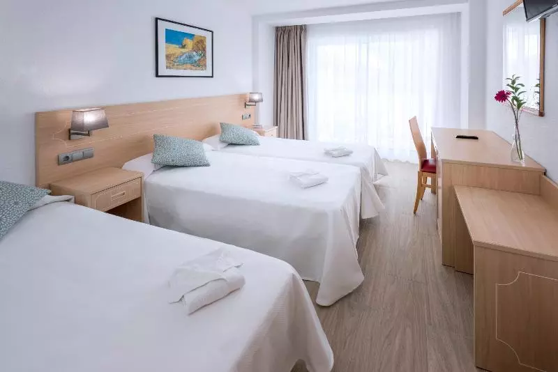 スタンダードトリプルルーム, 4r Salou Park Resort Ii