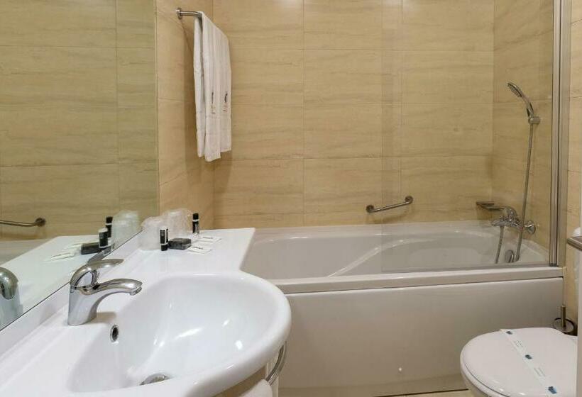 غرفة تنفيذية, Afonso V & Spa