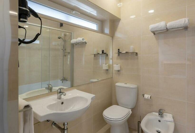 غرفة تنفيذية, Afonso V & Spa