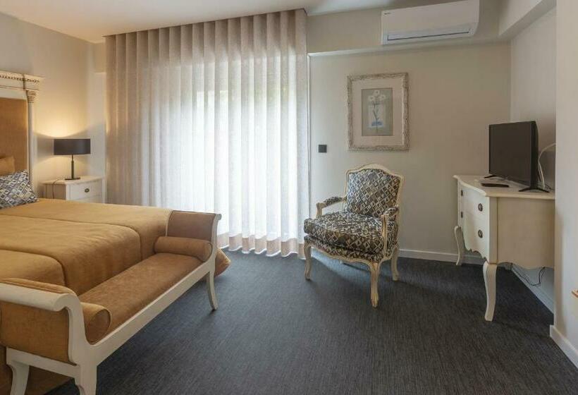 جناح ملكى, Afonso V & Spa