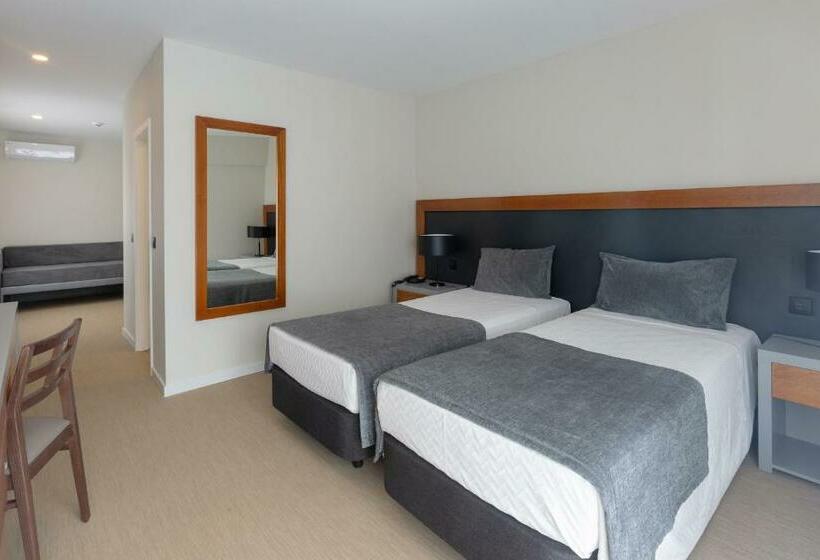 غرفة عائلية, Afonso V & Spa