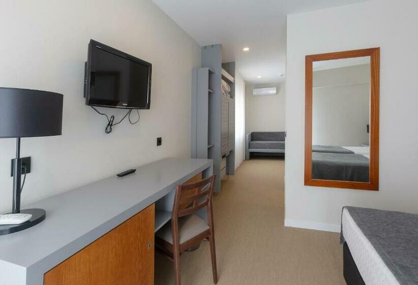 غرفة عائلية, Afonso V & Spa