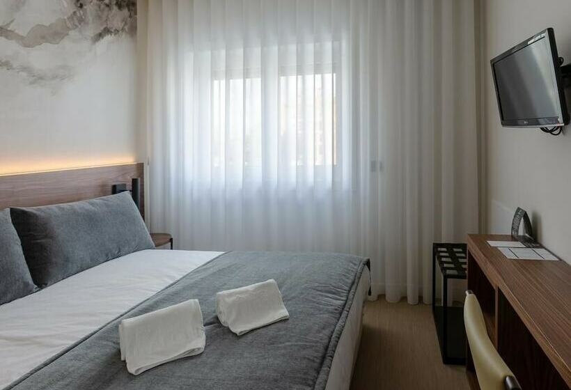 غرفة قياسية, Afonso V & Spa