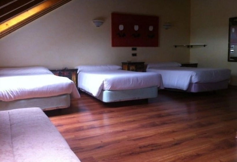 Habitación Triple Estándar, Alda Lalín