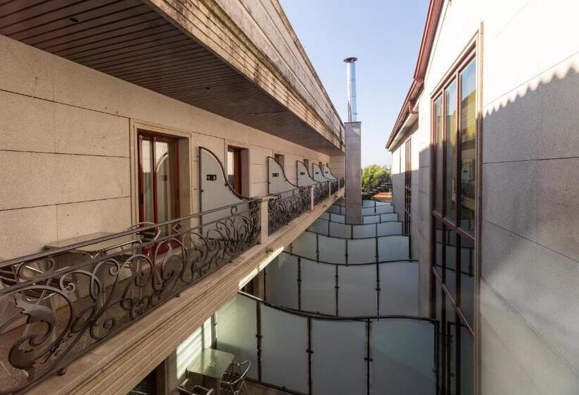 标准三人间, Alfonso I