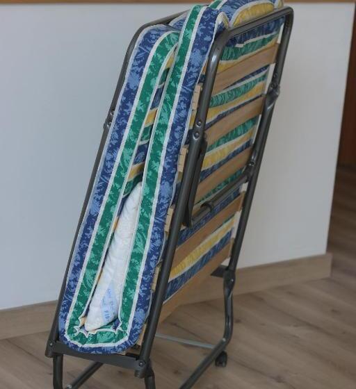 标准三人间, Alfonso I