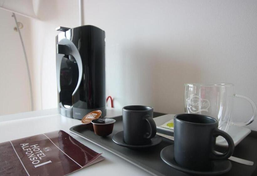 高级单人间, Alfonso I