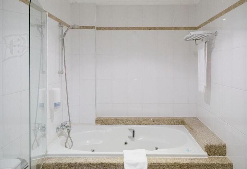 豪华房间, Alfonso I