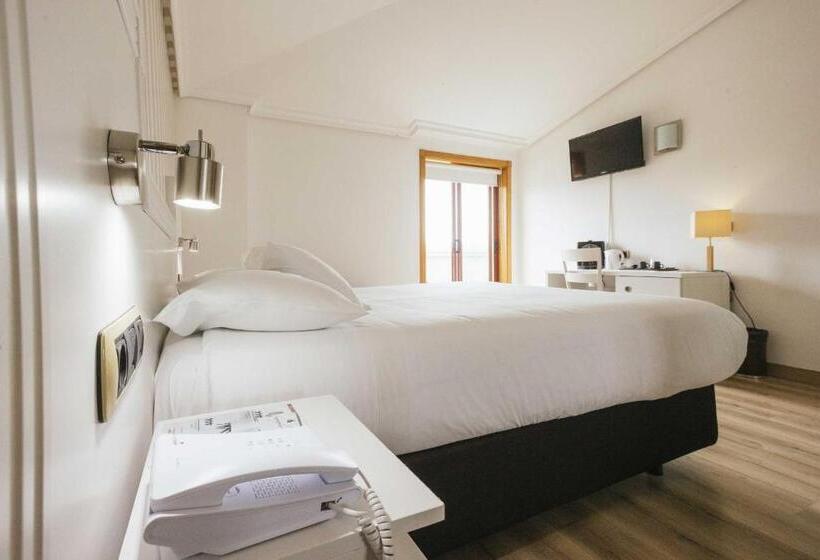 豪华房间, Alfonso I