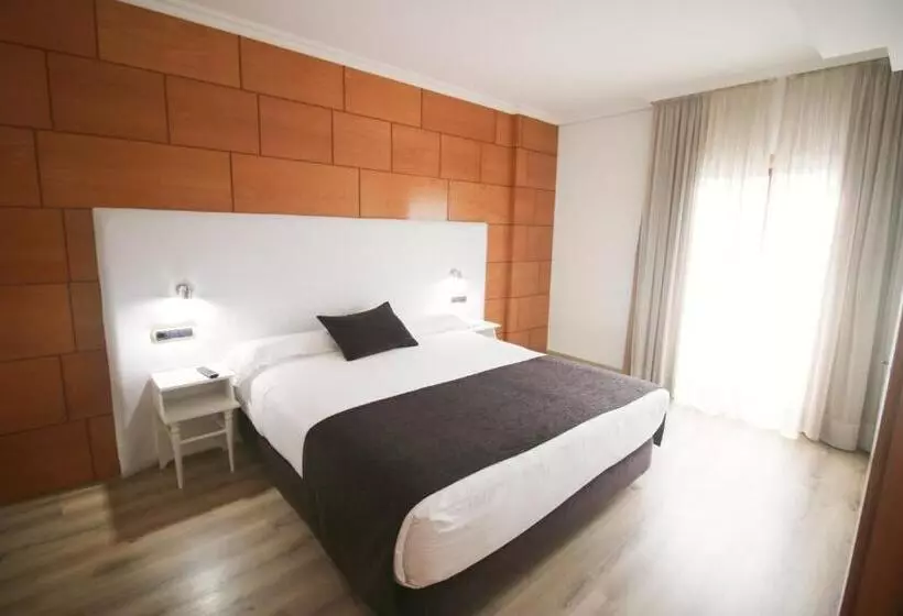 Deluxe Zimmer, Alfonso I