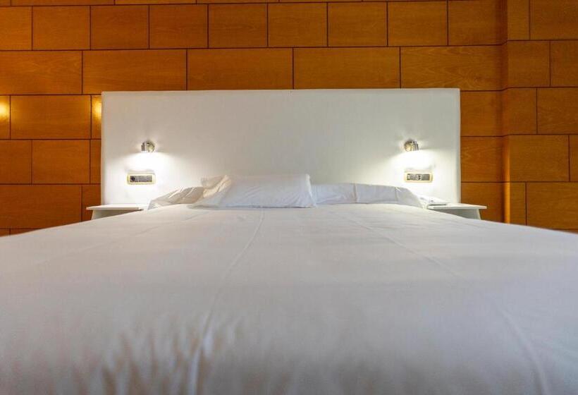 豪华房间, Alfonso I