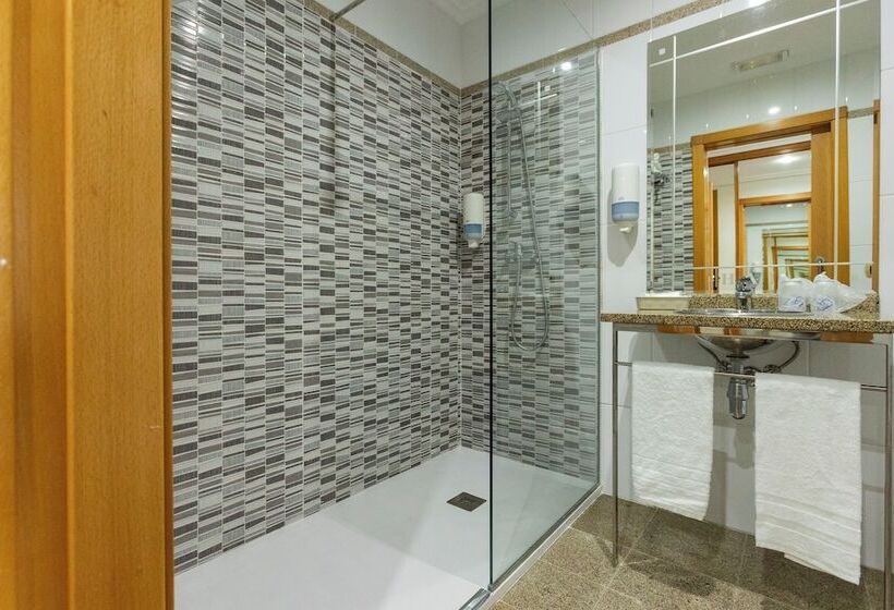 标准间带露台, Alfonso I