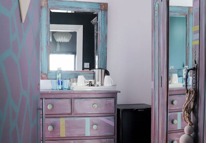 اتاق سوپریور, The Cavalaire