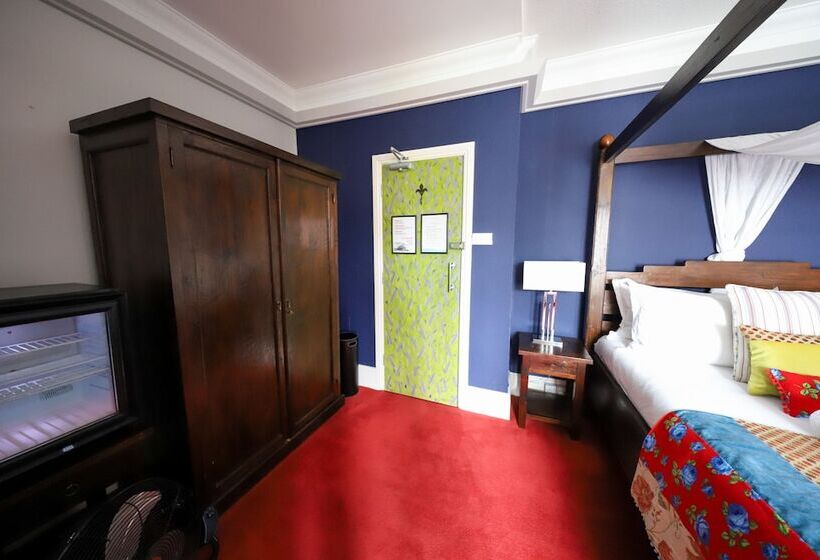 اتاق لوکس, The Cavalaire