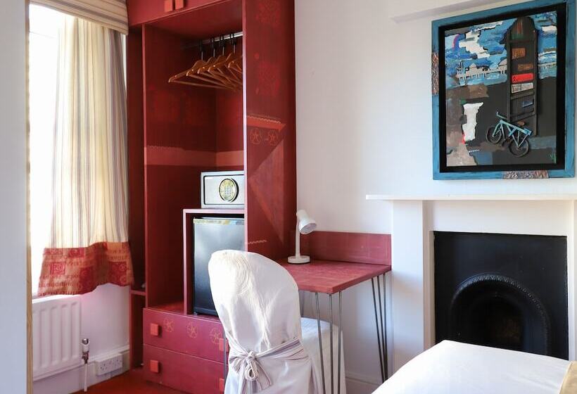 اتاق استاندارد, The Cavalaire