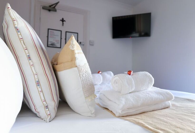 اتاق استاندارد, The Cavalaire