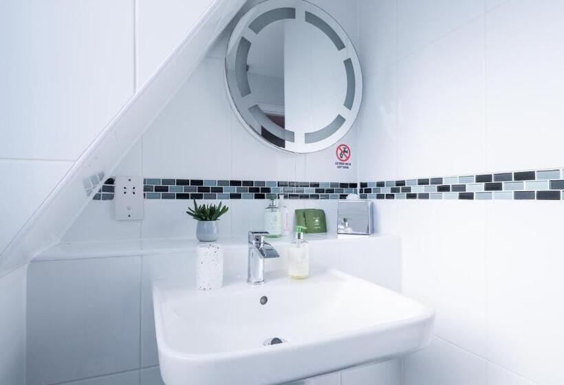 اتاق سوپریور, The Cavalaire