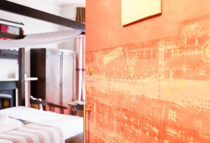 اتاق لوکس, The Cavalaire