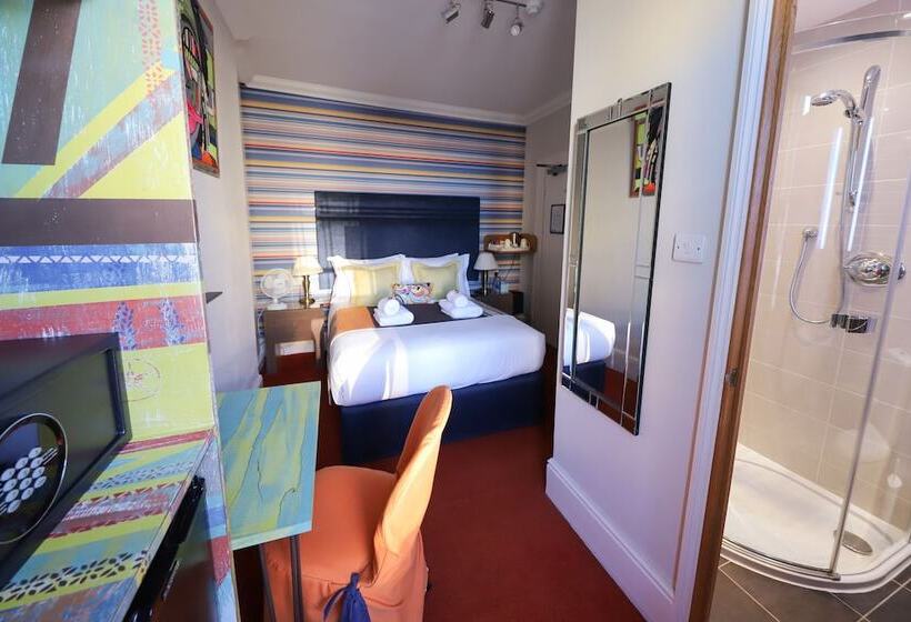 اتاق استاندارد, The Cavalaire