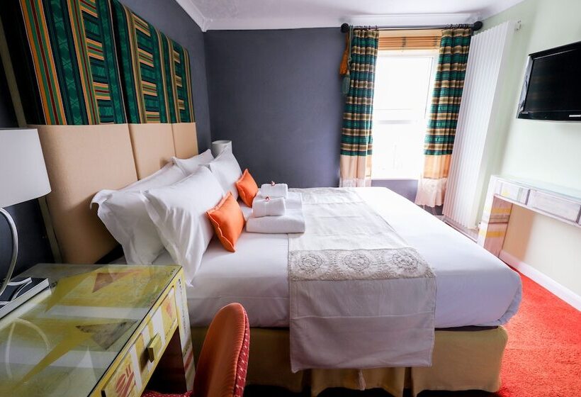 اتاق استاندارد, The Cavalaire