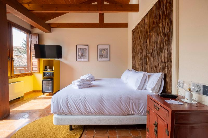 اتاق استاندارد, Cetina Palacio Ayala Berganza