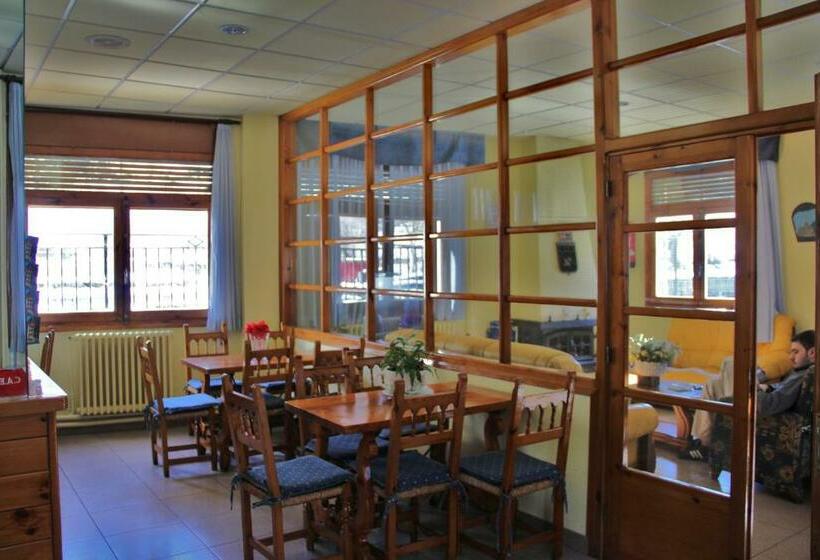 חדר סטנדרט, Garona