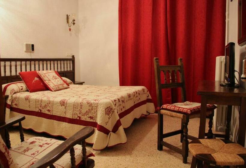 חדר סטנדרט, Garona