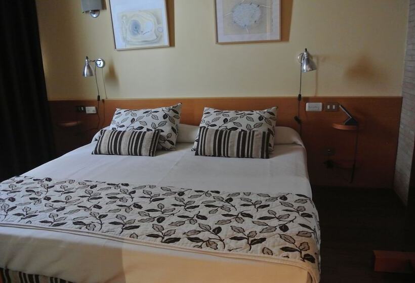 اتاق دوبلکس, Hospederia Parque De Monfragüe