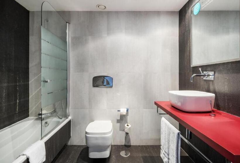 اتاق استاندارد, Ilunion Suites Madrid