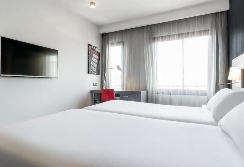 اتاق استاندارد, Ilunion Suites Madrid