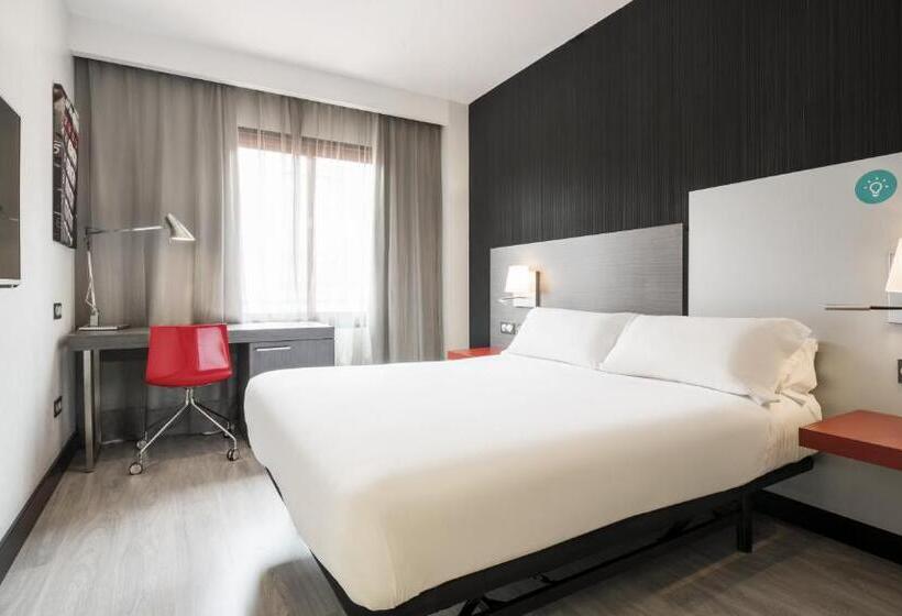 Номер Стандарт, Ilunion Suites Madrid