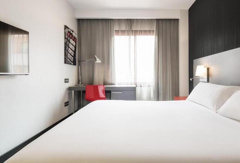 اتاق استاندارد, Ilunion Suites Madrid