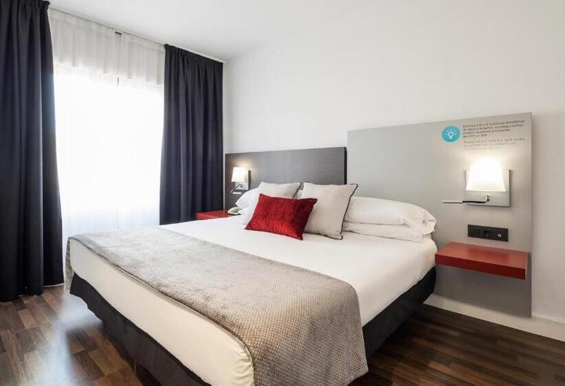 Семейный Номер, Ilunion Suites Madrid