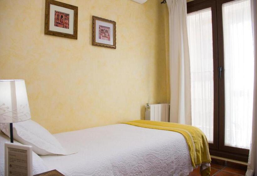 اتاق استاندارد یک نفره, La Posada De Manolo