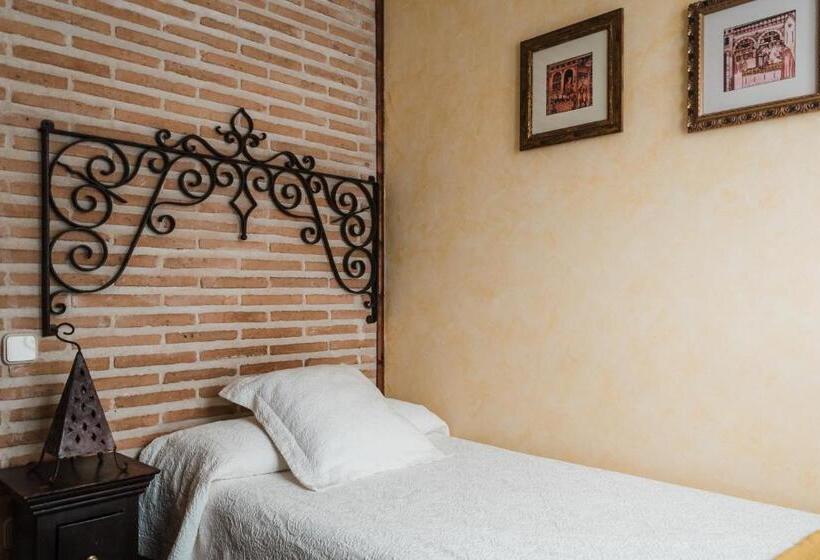 اتاق استاندارد یک نفره, La Posada De Manolo