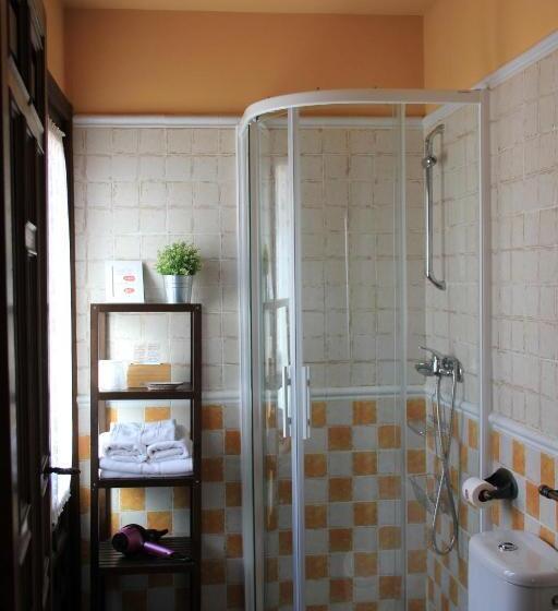 اتاق راحتی, La Posada De Manolo