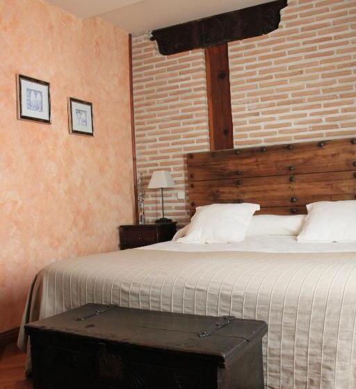 اتاق راحتی, La Posada De Manolo